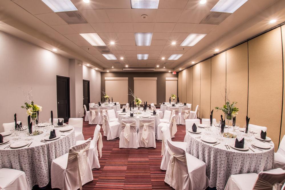 Courtyard By Marriott San Luis Potosi Hotel Buitenkant foto