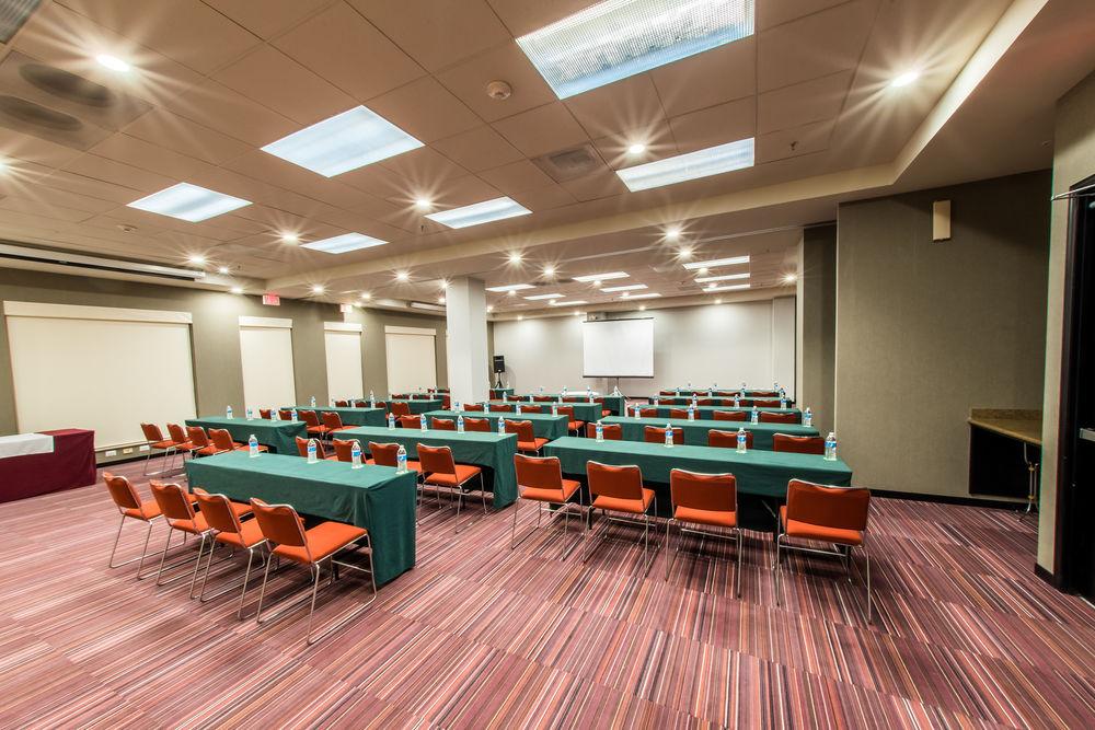 Courtyard By Marriott San Luis Potosi Hotel Buitenkant foto