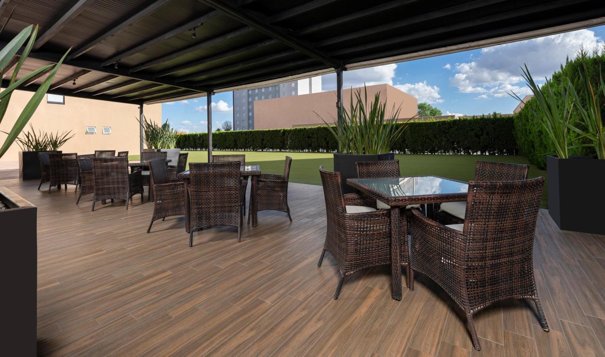Courtyard By Marriott San Luis Potosi Hotel Buitenkant foto