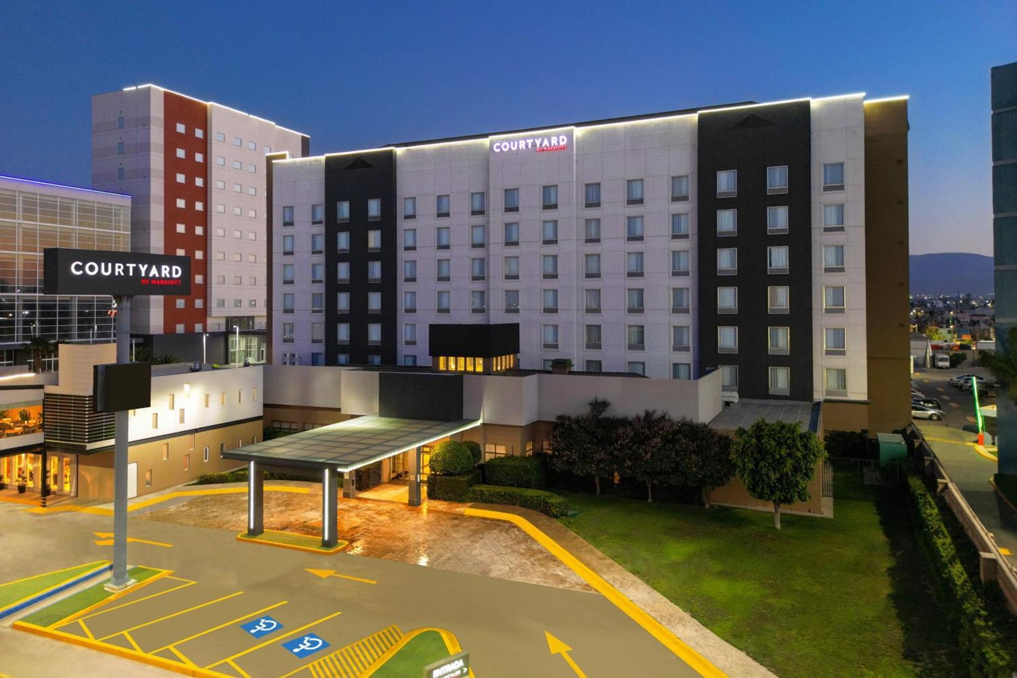 Courtyard By Marriott San Luis Potosi Hotel Buitenkant foto